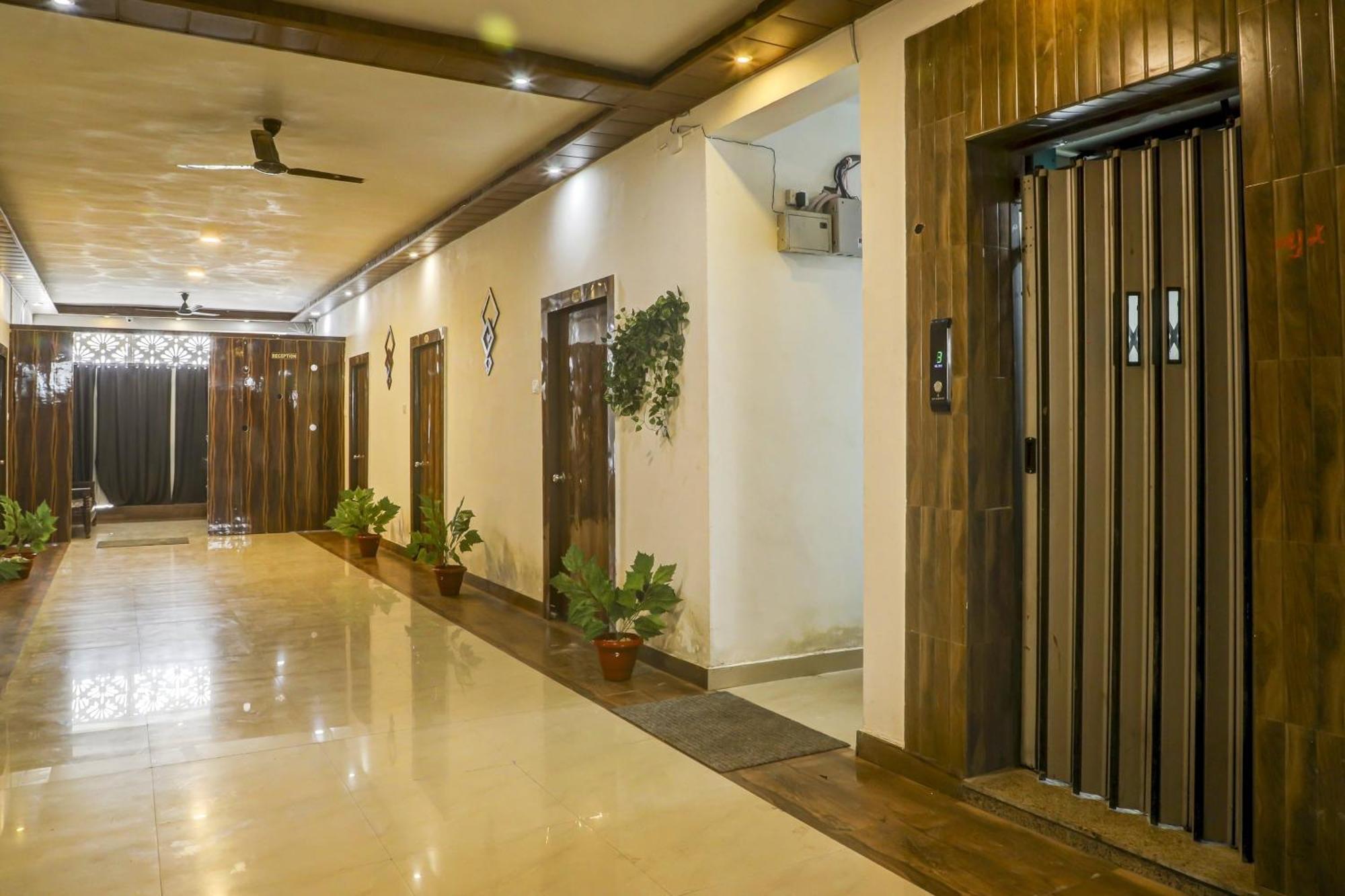 Hotel O Vip Kota  Bagian luar foto